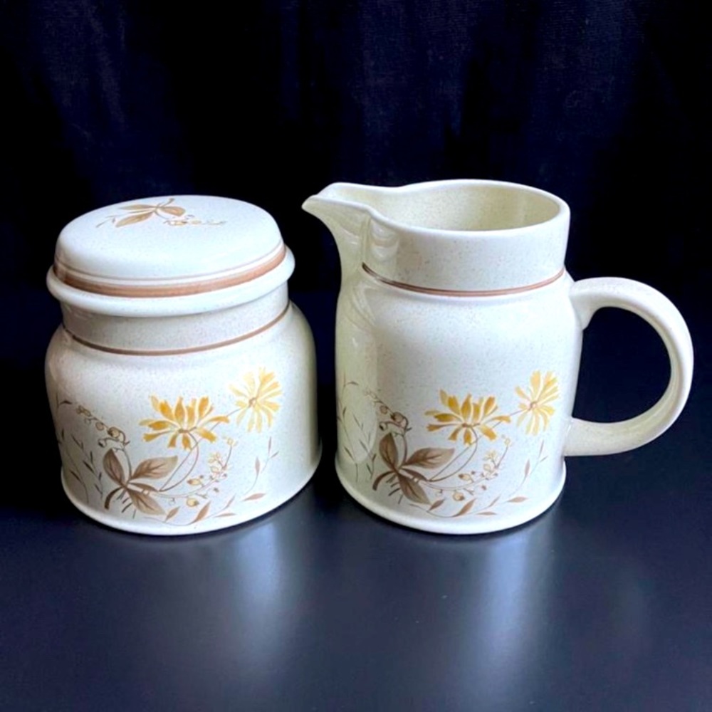 Royal Dulton Sandsprite (LS 1013) Lambethware Creamer&Sugar Bowl Made in England